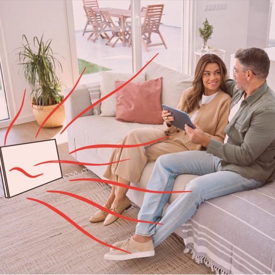 20260218 Couple canapé appoint Infrarouge Center biencho 550x550 96